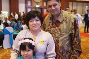 This baby was conceived following sponsorship from the TAFF foundation. One of my patients from Johor Bahru. Baby number seventy five sponsored by the foundation. God bless the TAFF foundation for their generosity. This baby was conceived following sponsorship from the TAFF foundation. One of my patients from Johor Bahru. Baby number seventy five sponsored by the foundation. God bless the TAFF foundation for their generosity.